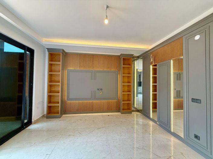 Image No.19-3 Bed Apartment for sale