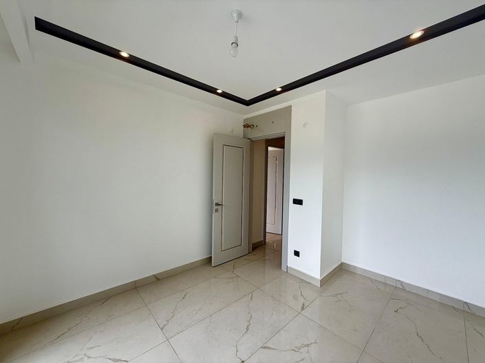 Image No.25-3 Bed Apartment for sale