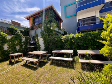 Exterior 6