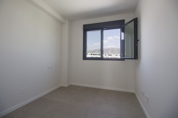 Image No.13-4 Bed Apartment for sale