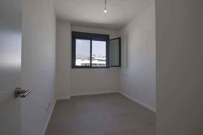 Image No.15-4 Bed Apartment for sale