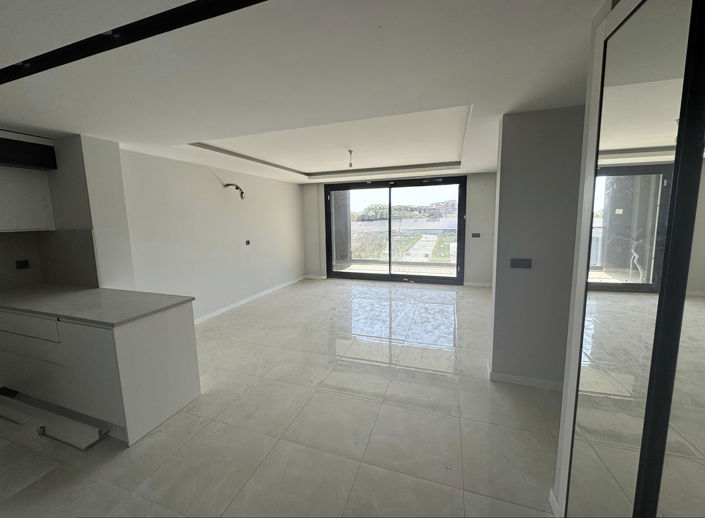 Image No.10-1 Bed Apartment for sale