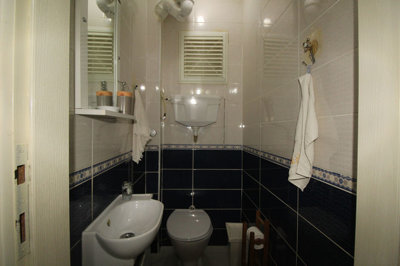 Interior 10