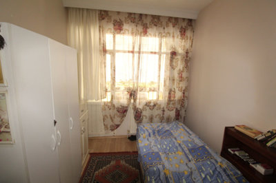 Interior 6
