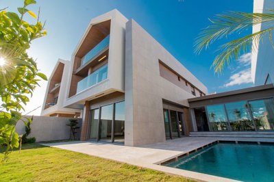 Exterior 1