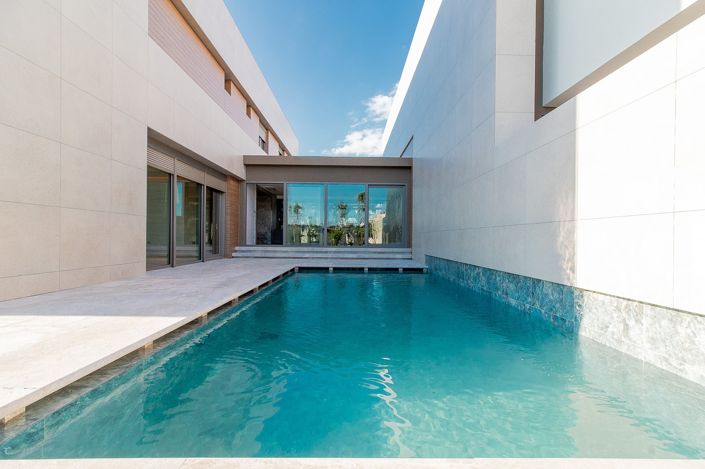 Image No.6-6 Bed House/Villa for sale