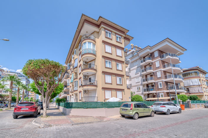 Image No.3-4 Bed Apartment for sale