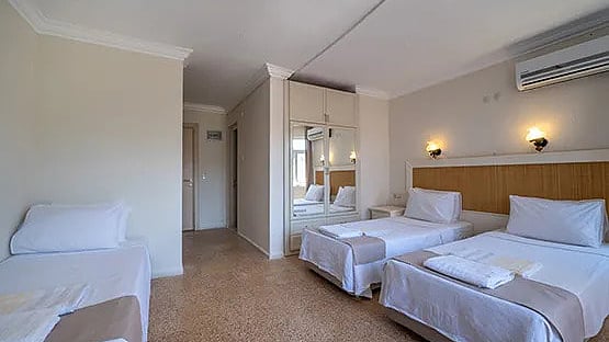 Image No.19-30 Bed Commercial for sale