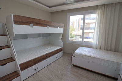Interior 5