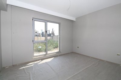 Interior 12