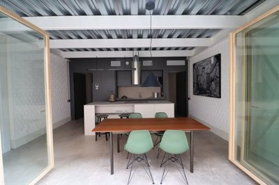 Interior 3