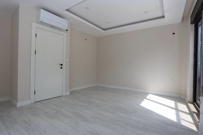 Image No.22-2 Bed Apartment for sale