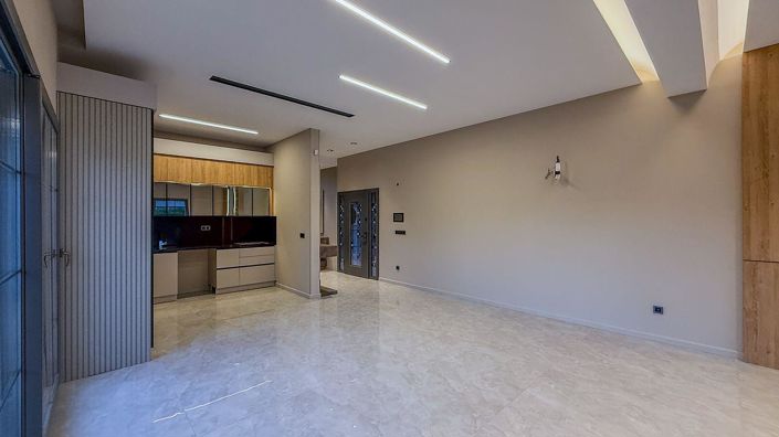 Image No.12-4 Bed House/Villa for sale