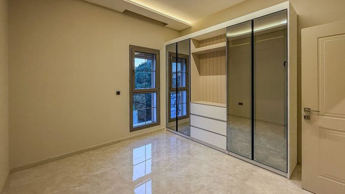 Image No.25-4 Bed House/Villa for sale