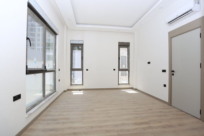 Image No.15-4 Bed House/Villa for sale