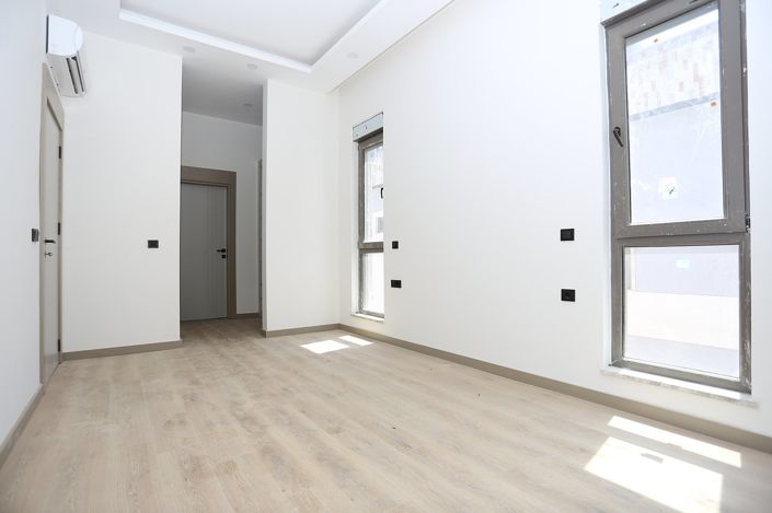 Image No.16-4 Bed House/Villa for sale