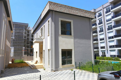 Exterior 5