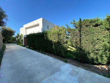 Exterior 12