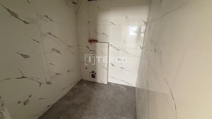 Image No.11-3 Bed Apartment for sale