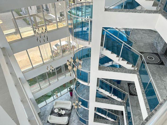 Image No.10-3 Bed Apartment for sale