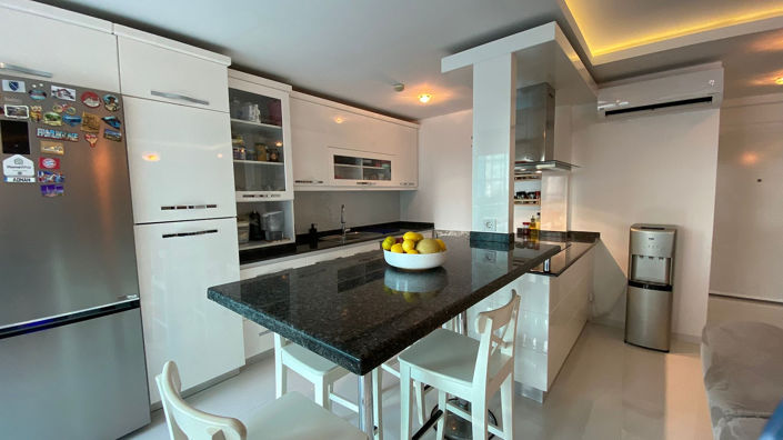 Image No.15-3 Bed Apartment for sale