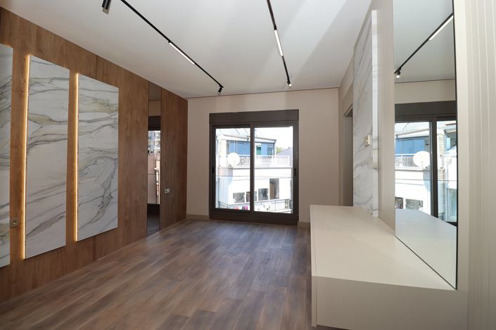 Image No.20-2 Bed Apartment for sale