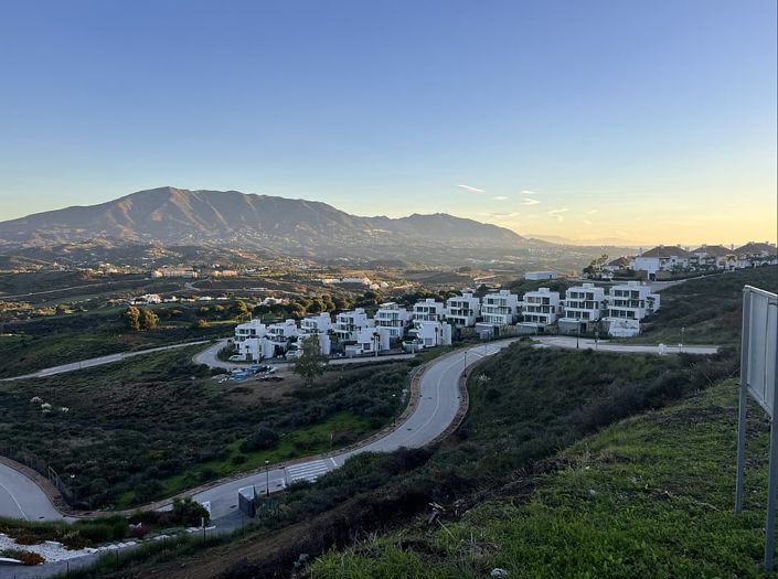 Image No.2-5 Bed House/Villa for sale