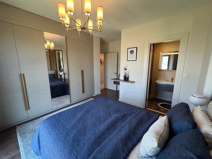 Image No.11-2 Bed Apartment for sale