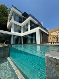 Exterior 4