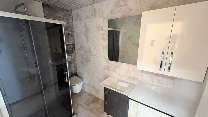 Image No.13-2 Bed House/Villa for sale