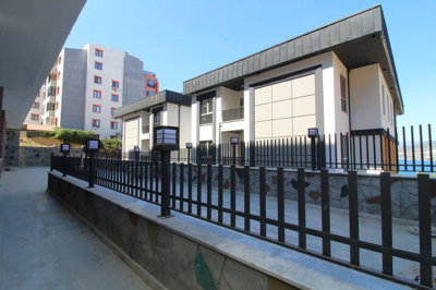 Exterior 6