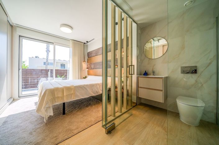 Image No.14-4 Bed House/Villa for sale