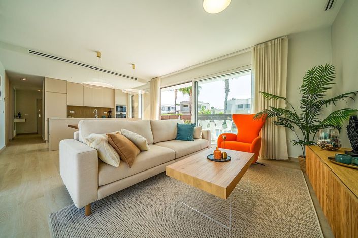 Image No.3-4 Bed House/Villa for sale