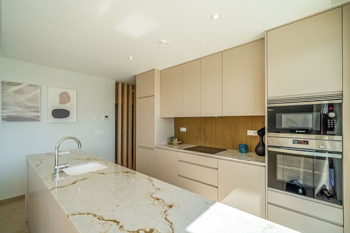 Image No.6-4 Bed House/Villa for sale