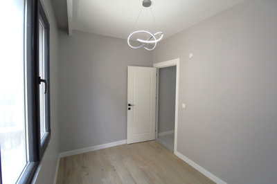 Interior 7