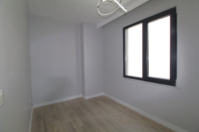 Interior 8