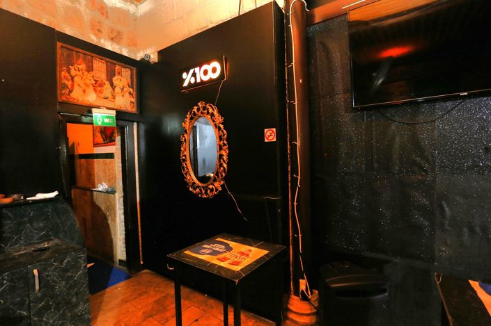 Image No.10-2 Bed Commercial for sale