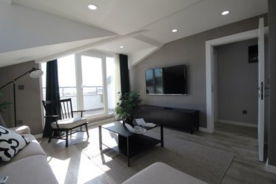 Interior 10
