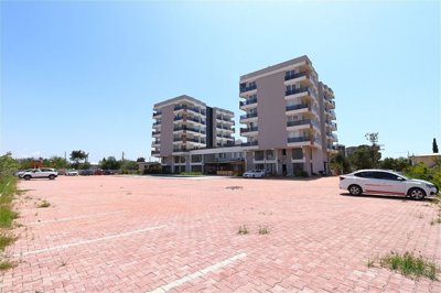 Exterior 3