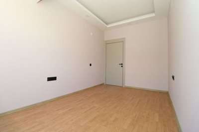 Interior 4