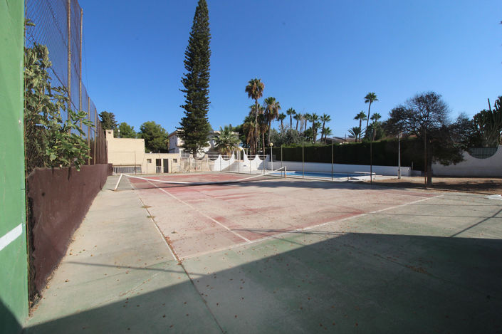 Image No.10-6 Bed House/Villa for sale