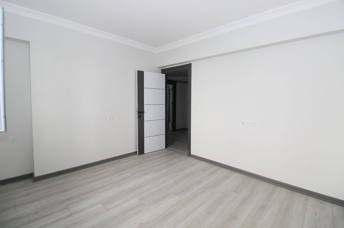 Image No.18-3 Bed Apartment for sale