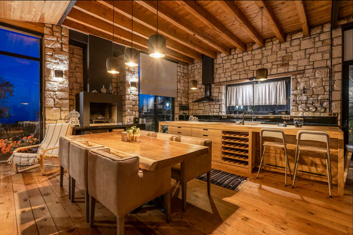 Image No.9-8 Bed House/Villa for sale