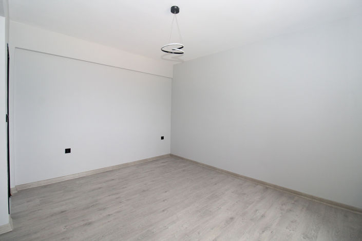 Image No.20-3 Bed Apartment for sale