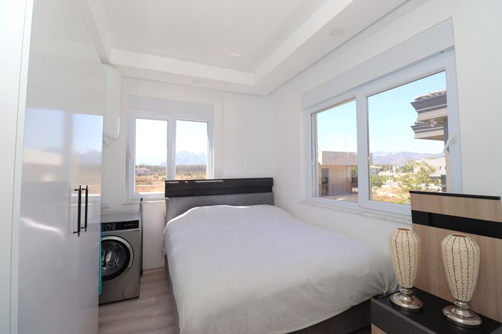 Image No.28-4 Bed House/Villa for sale