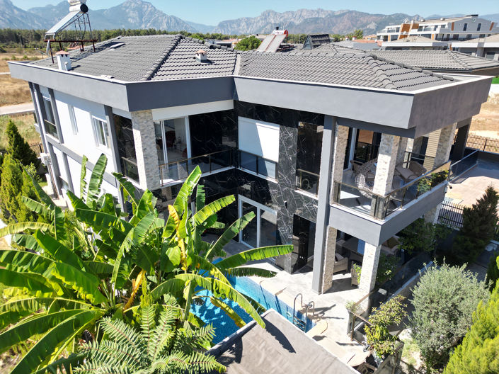 Image No.3-4 Bed House/Villa for sale