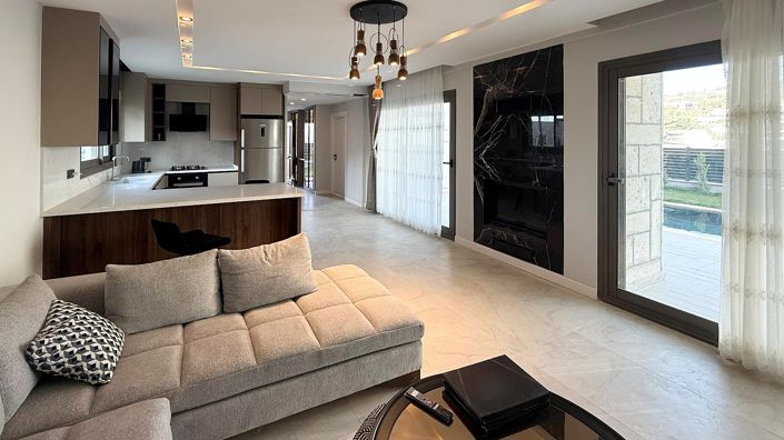 Image No.7-5 Bed House/Villa for sale