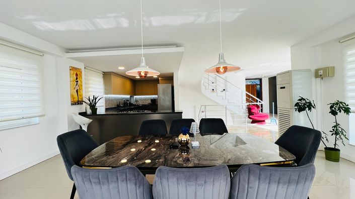 Image No.13-6 Bed House/Villa for sale