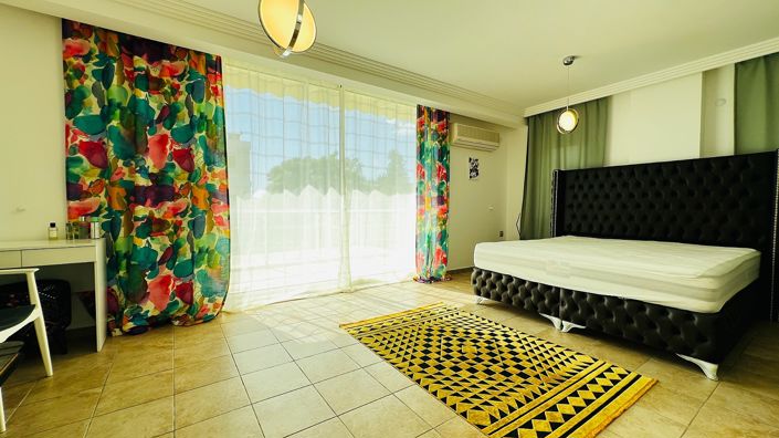 Image No.19-6 Bed House/Villa for sale