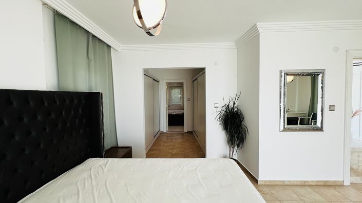 Image No.20-6 Bed House/Villa for sale